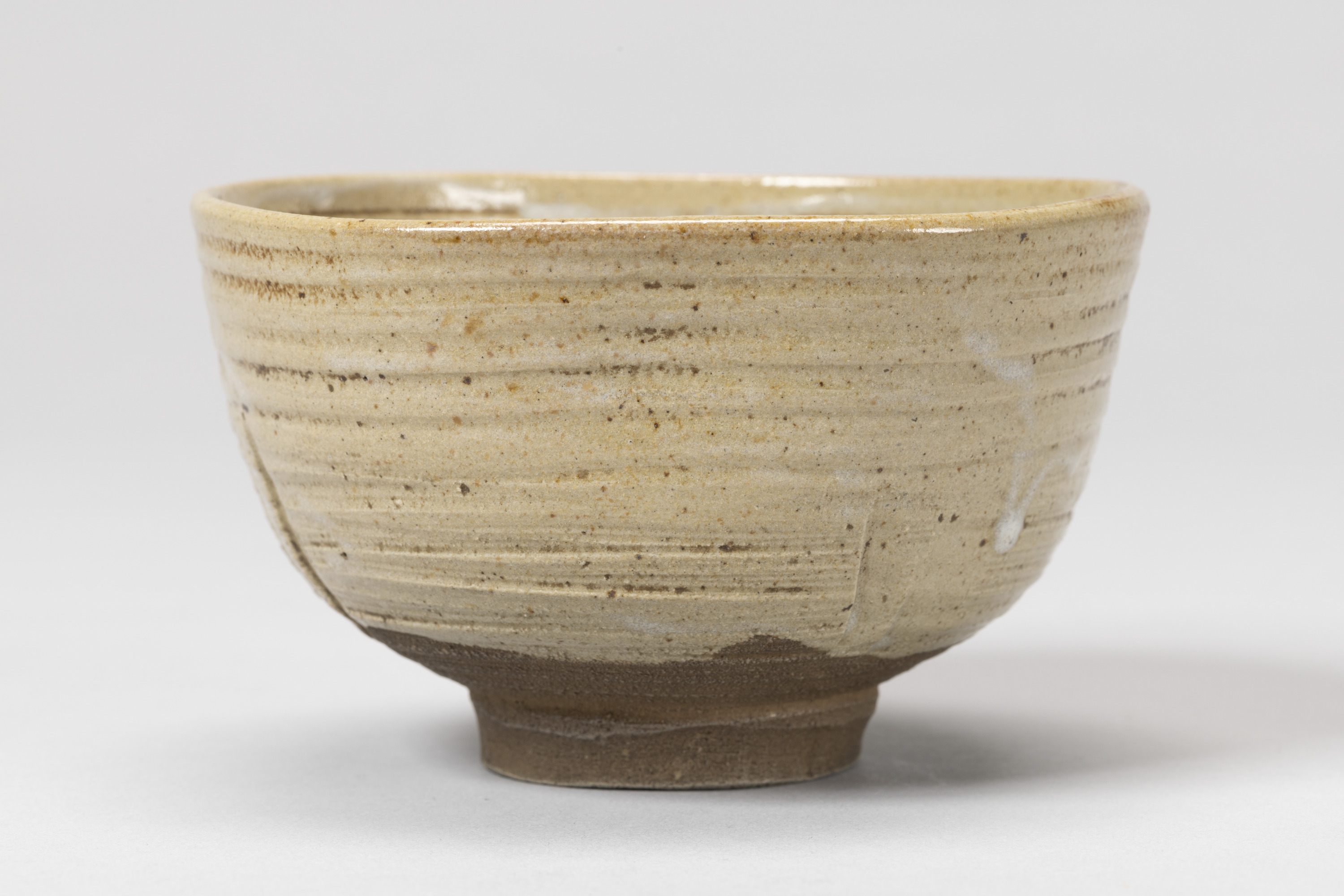 灰釉茶碗　露山焼 画像