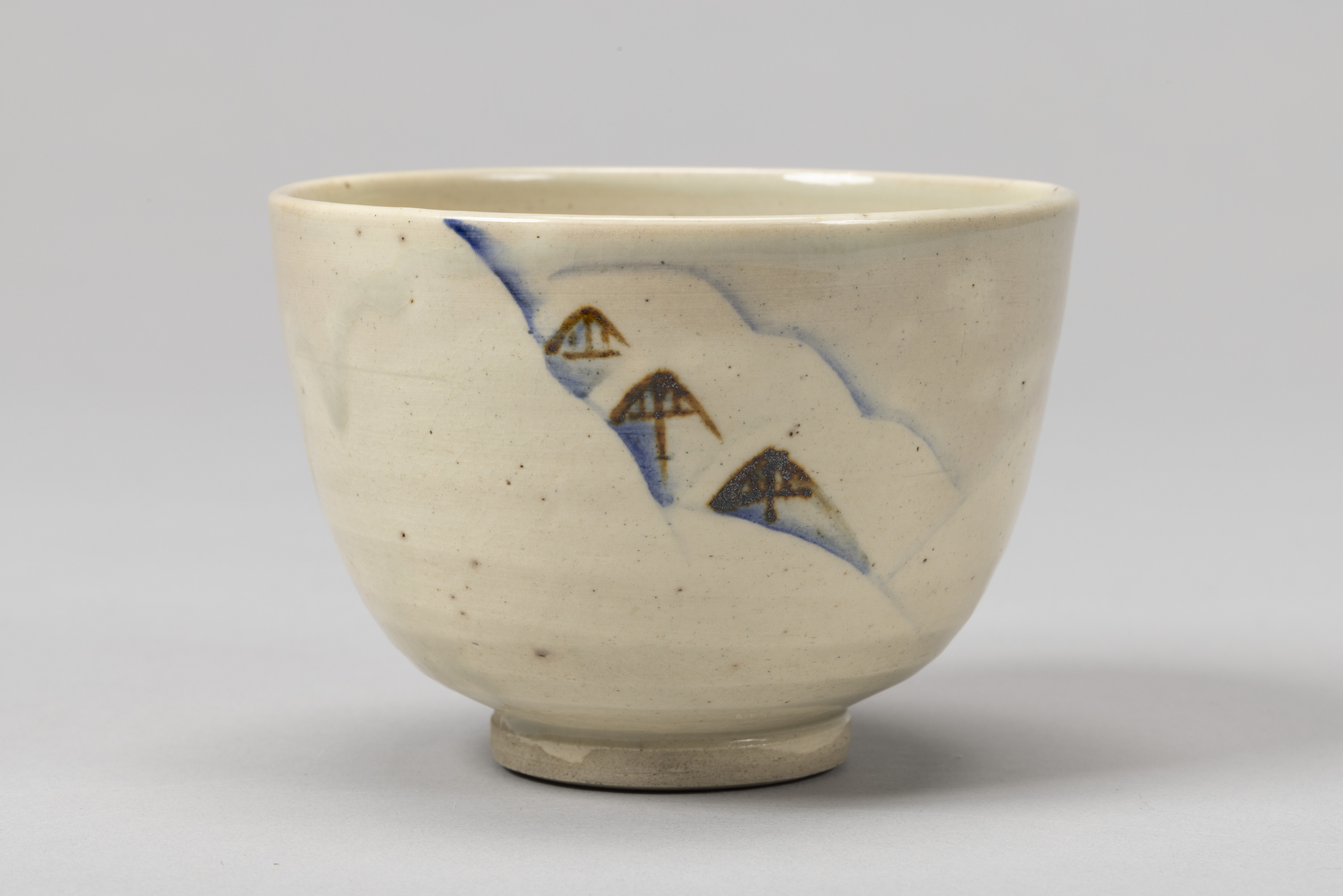 銹絵染付雪中山家図茶碗 画像