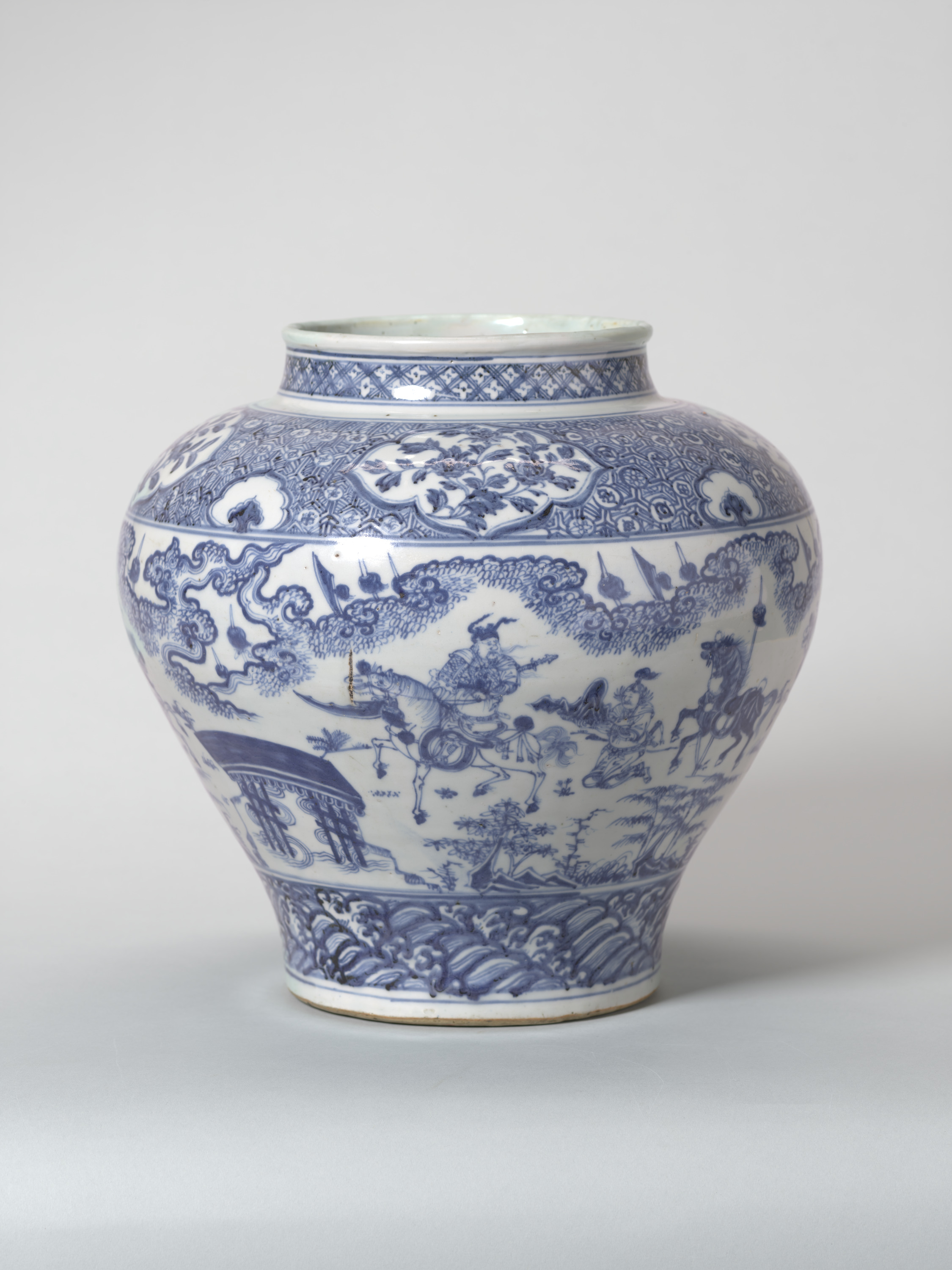 青花三国志文壷 画像