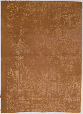 Kinran (Gold Brocade) Cloth with Intertwining Floral Scrolls and Octagonal Patterns on Gold Ground Image