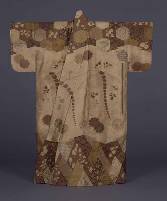 Kosode (Kimono) with Tortoiseshells, Cypress Fence, and Wisteria in Tsujigahana (Stitch-Resist Tie-D Image