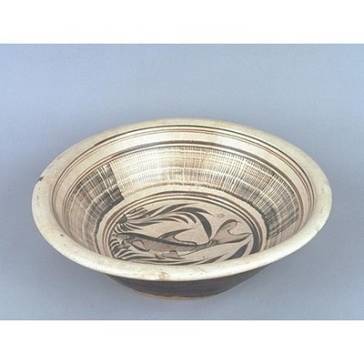 Large Bowl with Fish and Water Plants Cizhou ware Image