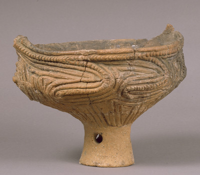 Stemmed Cooking Vessel Image